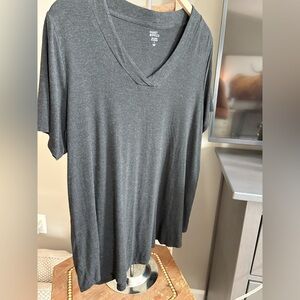 Market & Spruce Dark Gray V-Neck Tee